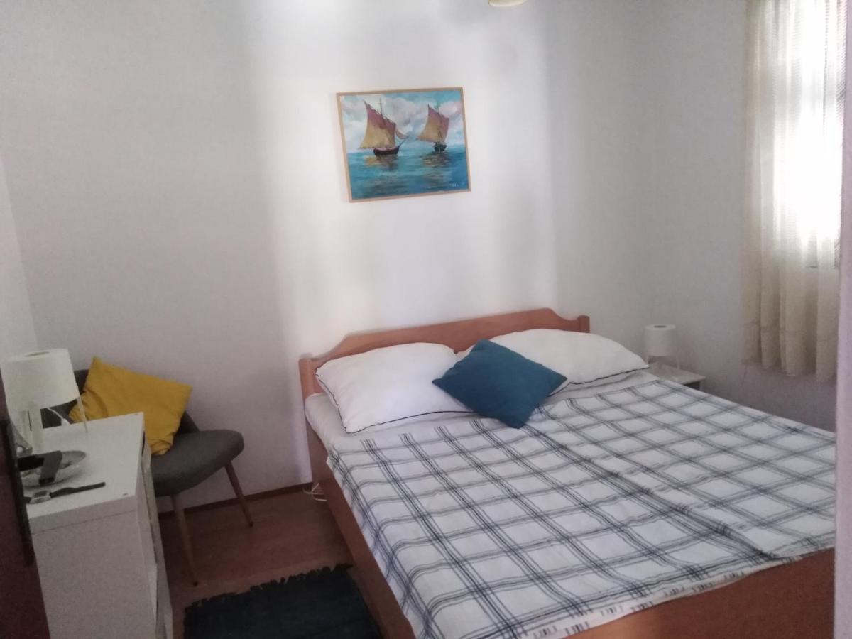 Apartments By The Sea Basina, Hvar - 542 Vrbanj Esterno foto