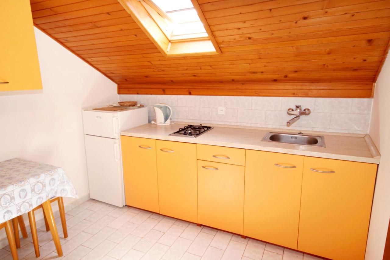 Apartments By The Sea Basina, Hvar - 542 Vrbanj Esterno foto
